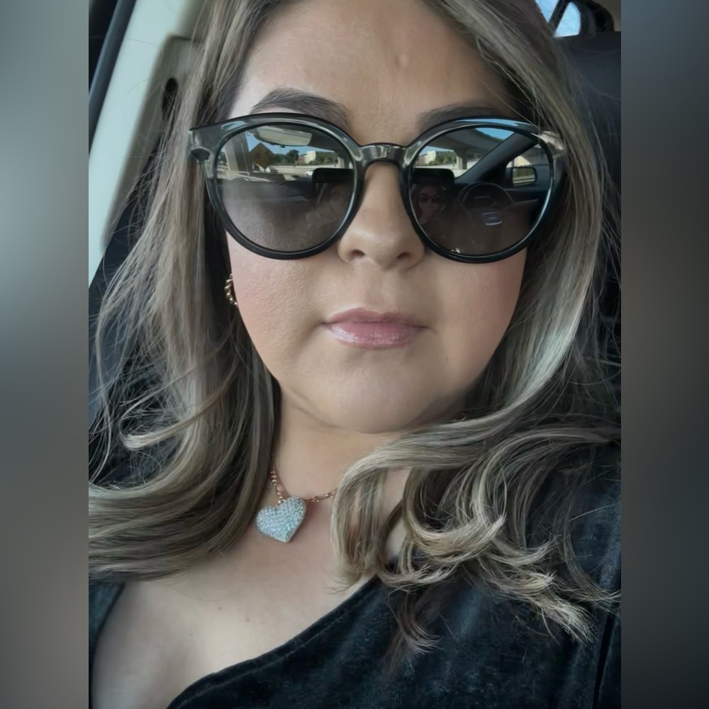 Meet your Posher, Cristina